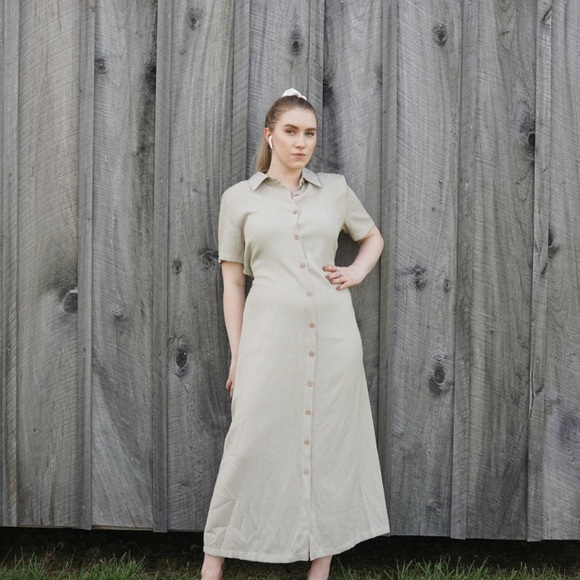 Urban Outfitters Dresses & Skirts - Vtg 90s cream Button Up dress maxi md